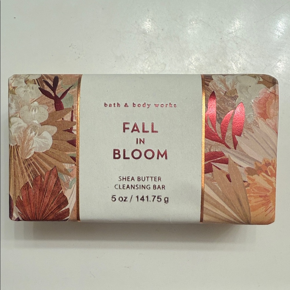 Bath & Body Works Fall in Bloom Shea Butter Cleansing Bar - Cream and Brown